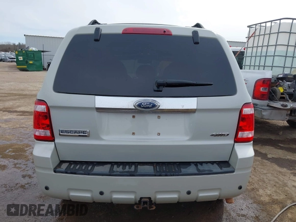 2009 Ford Escape Limited с VIN 1FMCU94G99KD11761, выставлен на аукционе IAAI как лот 41602792 с пробегом 117 365 миль миль и . История ставок и продаж доступна на DreamBid. Изображение 17.