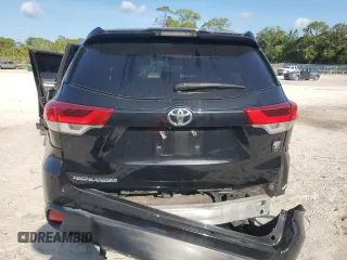 2018 Toyota Highlander LE with VIN 5TDZARFH8JS041397, listed as a Copart auction lot 60262295 with 92,526 mi miles and Salvage title. Bid and sale history available at DreamBid. Image 6.