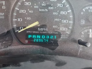 2000 Chevrolet Silverado 1500 LT with VIN 1GCEK19T4YE178639, listed as a IAAI auction lot 41397830 with 289,674 mi miles. Bid and sale history available at carsss.com. Image 7.