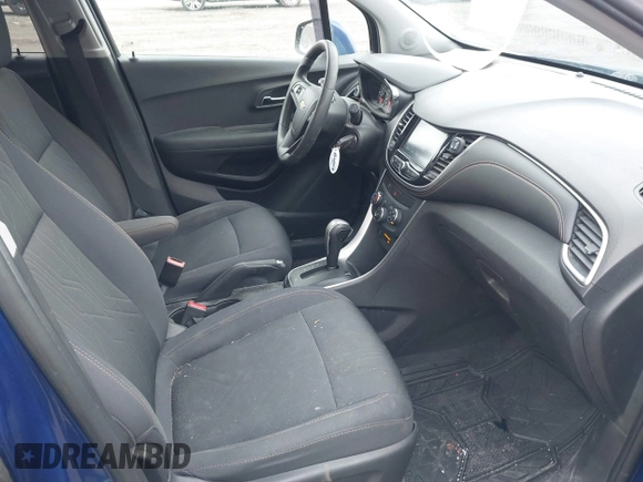 2017 Chevrolet Trax LT with VIN 3GNCJPSB5HL145896, listed as a IAAI auction lot 41840482 with 148,963 mi miles. Bid and sale history available at carsss.com. Image 5.