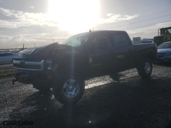 2012 Chevrolet Silverado 1500 LT with VIN 3GCPKSE71CG197741, listed as a Copart auction lot 46172795 with 210,471 mi miles and Salvage Title. Bid and sale history available at carsss.com. Image 1.