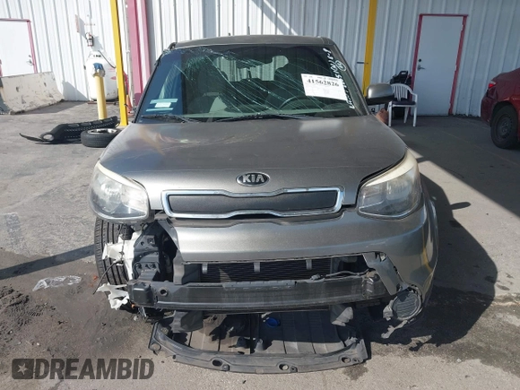 2014 Kia Soul with VIN KNDJN2A28E7019749, listed as a IAAI auction lot 41562826 with 65,610 mi miles. Bid and sale history available at carsss.com. Image 13.