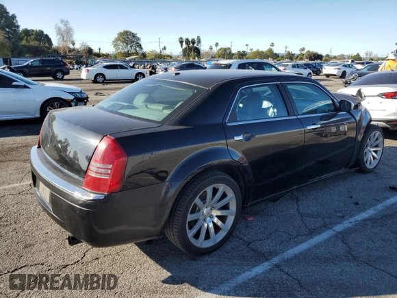 2006 Chrysler 300 C with VIN 2C3LA63H36H281427, listed as a Copart auction lot 46303335 with 92,924 mi miles and Salvage Title. Bid and sale history available at carsss.com. Image 3.