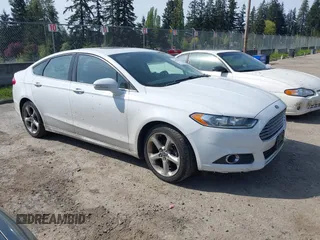 2013 Ford Fusion SE with VIN 3FA6P0HR8DR119998, listed as a IAAI auction lot 42090491 with 195,890 mi miles. Bid and sale history available at carsss.com. Image 1.