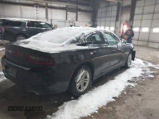 2023 Dodge Charger SXT z VIN 2C3CDXBGXPH571557, wystawiony jako IAAI lot #41581514 z przebiegiem 45 898 mil mil oraz . Historia ofert i sprzedaży dostępna na DreamBid. Obrazek 4.