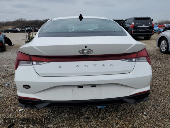 2023 Hyundai Elantra SEL z VIN 5NPLS4AG3PH112296, wystawiony jako Copart lot #51634075 z przebiegiem 30 642 mil mil oraz Szkoda całkowita • Salvage title. Historia ofert i sprzedaży dostępna na DreamBid. Obrazek 6.