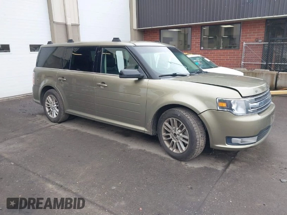 2013 Ford Flex SEL with VIN 2FMHK6C87DBD15704, listed as a IAAI auction lot 41581765 with 152,041 mi miles. Bid and sale history available at carsss.com. Image 1.