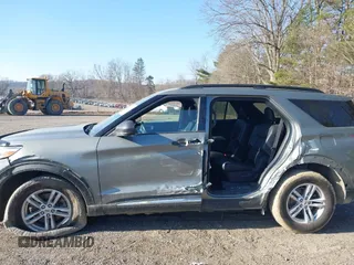 2020 Ford Explorer XLT with VIN 1FMSK8DH7LGC25007, listed as a IAAI auction lot 41772003 with 68,605 mi miles and . Bid and sale history available at carsss.com. Image 15.