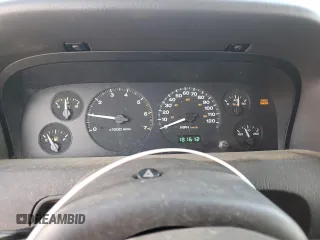 1999 Jeep Grand Cherokee Laredo z VIN 1J4GW58N8XC736438, wystawiony jako Copart lot #88605625 z przebiegiem 181 612 mil mil oraz Czysty tytuł • Clean title. Historia ofert i sprzedaży dostępna na DreamBid. Obrazek 9.