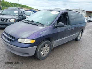 1997 Dodge Caravan LE z VIN 1B4GP54L5VB284083, wystawiony jako IAAI lot #42215384 z przebiegiem 220 000 mil mil oraz . Historia ofert i sprzedaży dostępna na DreamBid. Obrazek 19.