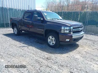 2008 Chevrolet Silverado 1500 LT w/1LT with VIN 2GCEK13M781169033, listed as a IAAI auction lot 42046307 with 153,468 mi miles. Bid and sale history available at carsss.com. Image 1.