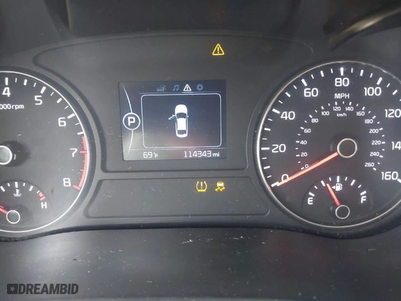 2018 Kia Optima LX with VIN KNAGT4L31J5221854, listed as a IAAI auction lot 41476537 with 114,343 mi miles. Bid and sale history available at carsss.com. Image 7.