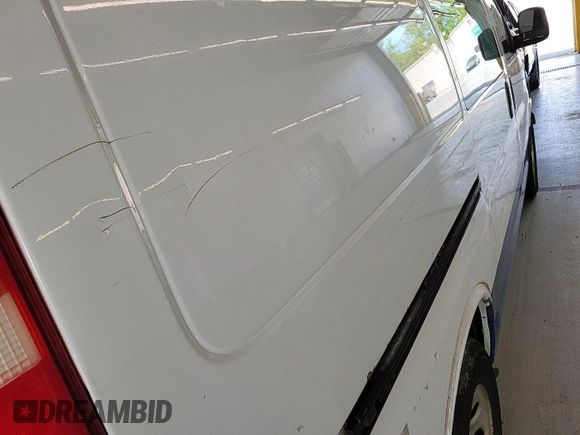 2012 Chevrolet Express Cargo z VIN 1GCSGAFX1C1148431, wystawiony jako IAAI lot #42613587 z przebiegiem 207 299 mil mil oraz . Historia ofert i sprzedaży dostępna na DreamBid. Obrazek 8.