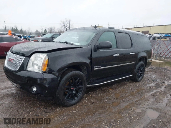 2014 GMC Yukon XL Denali with VIN 1GKS2MEF2ER219511, listed as a IAAI auction lot 41101470 with 187,326 mi miles. Bid and sale history available at carsss.com. Image 17.