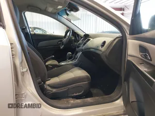 2014 Chevrolet Cruze LS with VIN 1G1PA5SH5E7231298, listed as a IAAI auction lot 42159916 with 179,921 mi miles and . Bid and sale history available at carsss.com. Image 5.