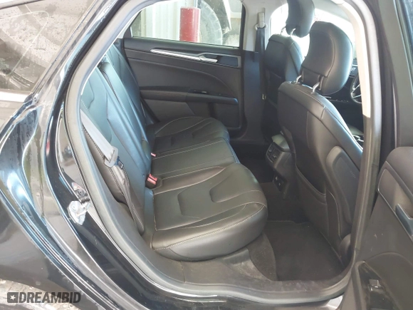 2014 Ford Fusion Titanium Hybrid with VIN 3FA6P0RU1ER290290, listed as a IAAI auction lot 41671735 with 207,405 mi miles. Bid and sale history available at carsss.com. Image 8.