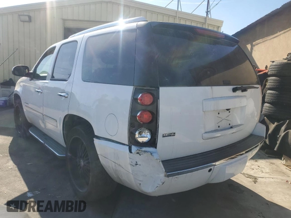 2010 GMC Yukon Denali with VIN 1GKUCEEF7AR129003, listed as a Copart auction lot 42192735 with 227,205 mi miles and Clean Title. Bid and sale history available at carsss.com. Image 3.