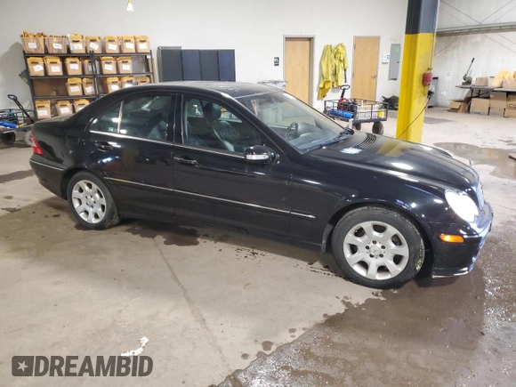 2005 Mercedes-Benz C 320 with VIN WDBRF84J95F612515, listed as a Copart auction lot 52577735 with 195,477 mi miles and Salvage title. Bid and sale history available at DreamBid. Image 4.
