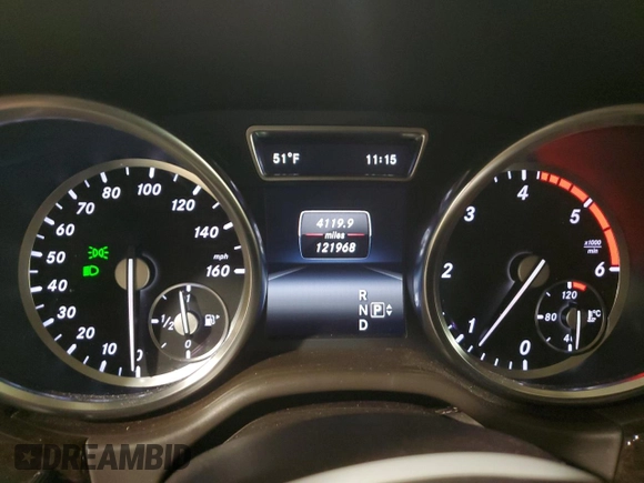 2014 Mercedes-Benz M 350 with VIN 4JGDA2EB2EA286578, listed as a Copart auction lot 45470435 with 121,968 mi miles and Salvage Title. Bid and sale history available at DreamBid. Image 9.