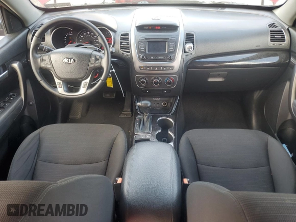 2014 Kia Sorento LX z VIN 5XYKT3A6XEG449692, wystawiony jako Copart lot #55324885 z przebiegiem 103 809 mil mil oraz Szkoda całkowita • Salvage title. Historia ofert i sprzedaży dostępna na DreamBid. Obrazek 8.