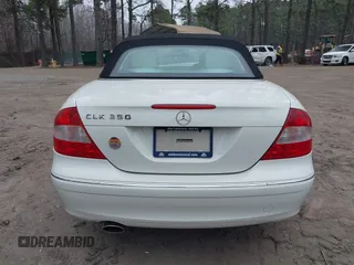 2009 Mercedes-Benz CLK 350 z VIN WDBTK56F59T110276, wystawiony jako IAAI lot #41800341 z przebiegiem 157 883 mil mil oraz . Historia ofert i sprzedaży dostępna na DreamBid. Obrazek 16.