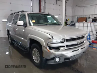 2005 Chevrolet Suburban Z71 with VIN 3GNFK16Z95G265896, listed as a IAAI auction lot 41248931 with 206,062 mi miles. Bid and sale history available at carsss.com. Image 1.