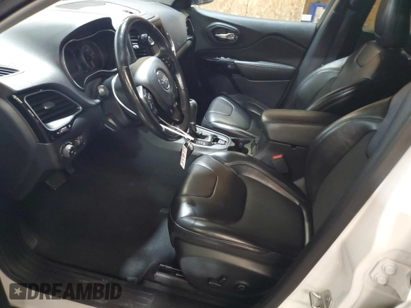 2019 Jeep Cherokee Latitude Plus с VIN 1C4PJMLB4KD443389, выставлен на аукционе Copart как лот 66331395 с пробегом 91 814 миль миль и Списание • Salvage title. История ставок и продаж доступна на DreamBid. Изображение 7.