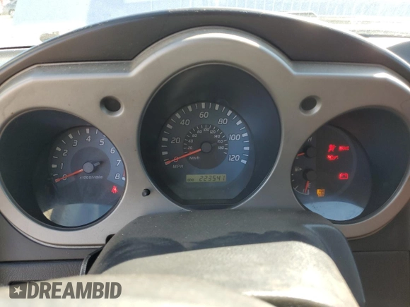 2002 Nissan Frontier z VIN 1N6MD29X62C380509, wystawiony jako Copart lot #50418365 z przebiegiem 223 541 mil mil oraz Czysty tytuł • Clean title. Historia ofert i sprzedaży dostępna na DreamBid. Obrazek 9.