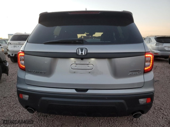 2020 Honda Passport Touring with VIN 5FNYF8H9XLB018823, listed as a Copart auction lot 85459144 with 18,481 mi miles and Salvage Title. Bid and sale history available at carsss.com. Image 6.