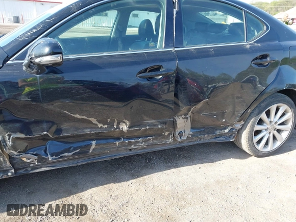 2009 Lexus IS 250 z VIN JTHCK262392027964, wystawiony jako IAAI lot #42110489 z przebiegiem 264 160 mil mil oraz . Historia ofert i sprzedaży dostępna na DreamBid. Obrazek 17.