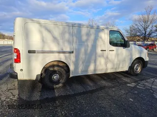 2017 Nissan NV Cargo S z VIN 1N6BF0KM2HN803511, wystawiony jako Copart lot #86592964 z przebiegiem 120 174 mil mil oraz Czysty tytuł • Clean title. Historia ofert i sprzedaży dostępna na DreamBid. Obrazek 3.