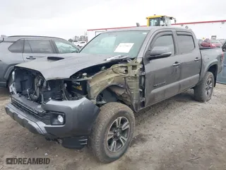 2017 Toyota Tacoma SR5 with VIN 5TFCZ5AN6HX109236, listed as a IAAI auction lot 41727667 with 126,423 mi miles. Bid and sale history available at carsss.com. Image 18.