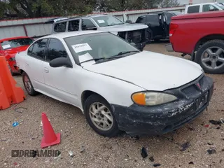 2005 Pontiac Grand Am SE with VIN 1G2NE52E55M157668, listed as a IAAI auction lot 41618857 with 226,570 mi miles. Bid and sale history available at carsss.com. Image 1.