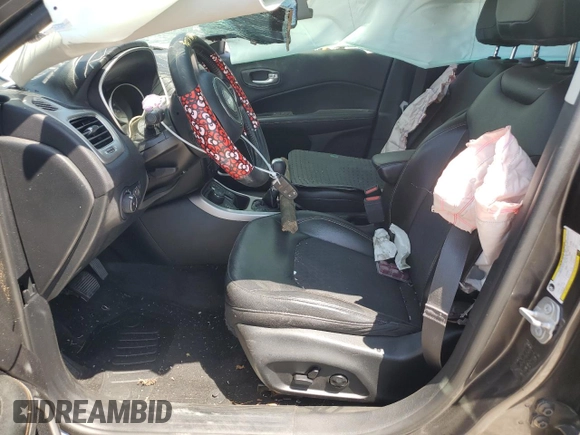 2018 Jeep Compass Latitude с VIN 3C4NJDBB8JT179546, выставлен на аукционе Copart как лот 53488785 с пробегом 67 033 миль миль и Списание • Salvage title. История ставок и продаж доступна на DreamBid. Изображение 7.