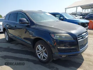2009 Audi Q7 z VIN WA1AY74LX9D013784, wystawiony jako IAAI lot #42551669 z przebiegiem 196 806 mil mil oraz . Historia ofert i sprzedaży dostępna na DreamBid. Obrazek 1.