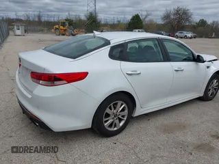 2016 Kia Optima LX z VIN 5XXGT4L37GG087701, wystawiony jako IAAI lot #42148746 z przebiegiem 53 473 mil mil oraz . Historia ofert i sprzedaży dostępna na DreamBid. Obrazek 4.