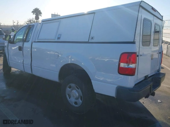 2008 Ford F-150 XL with VIN 1FTVF12508KE42733, listed as a IAAI auction lot 41335857 with 1 mi miles. Bid and sale history available at carsss.com. Image 3.