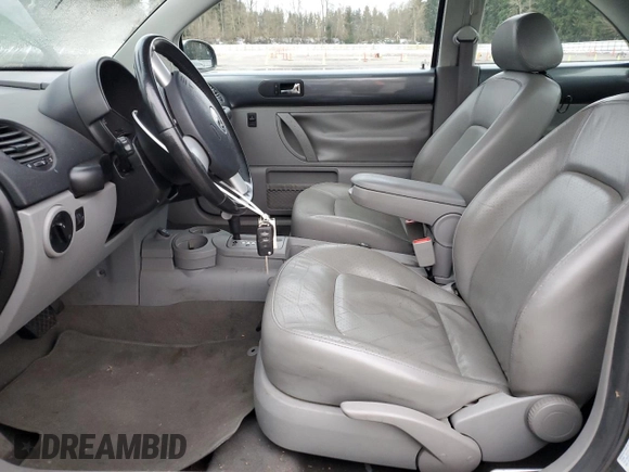 2002 Volkswagen Beetle GLX с VIN 3VWDD21C62M451084, выставлен на аукционе Copart как лот 44469675 с пробегом 101 004 миль миль и Чистый • Clean title. История ставок и продаж доступна на DreamBid. Изображение 7.