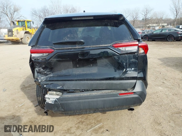 2024 Toyota RAV4 XLE with VIN 2T3P1RFV2RW482319, listed as a IAAI auction lot 41801384 with 5,404 mi miles and . Bid and sale history available at DreamBid. Image 6.
