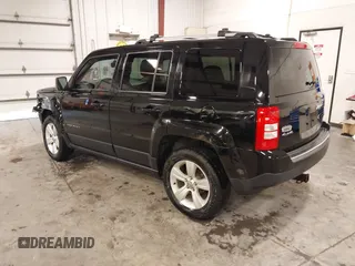 2014 Jeep Patriot Limited z VIN 1C4NJRCB0ED928766, wystawiony jako IAAI lot #42437880 z przebiegiem 135 443 mil mil oraz . Historia ofert i sprzedaży dostępna na DreamBid. Obrazek 3.