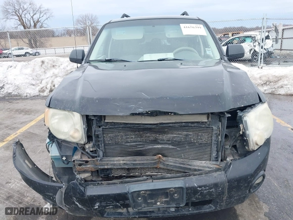 2008 Ford Escape Hybrid with VIN 1FMCU59H28KB66264, listed as a IAAI auction lot 41656399 with 259,238 mi miles. Bid and sale history available at carsss.com. Image 12.
