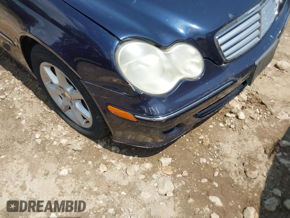2007 Mercedes-Benz C 280 Luxury z VIN WDBRF92H57F901125, wystawiony jako IAAI lot #42680069 z przebiegiem 157 727 mil mil oraz . Historia ofert i sprzedaży dostępna na DreamBid. Obrazek 6.