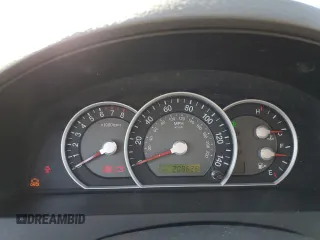 2008 Kia Sorento EX z VIN KNDJC736285789030, wystawiony jako Copart lot #47356585 z przebiegiem 208 628 mil mil oraz Czysty tytuł • Clean title. Historia ofert i sprzedaży dostępna na DreamBid. Obrazek 9.