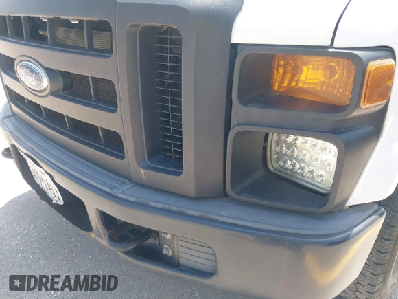 2008 Ford F-250 XL with VIN 1FTNF20548ED30900, listed as a IAAI auction lot 42695432 with Not provided miles and . Bid and sale history available at DreamBid. Image 6.