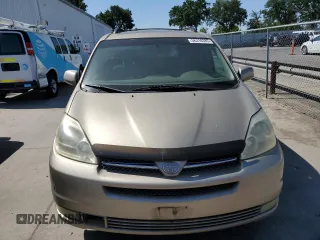 2004 Toyota Sienna XLE with VIN 5TDBA22C24S001405, listed as a Copart auction lot 56316385 with 293,077 mi miles and Clean Title. Bid and sale history available at DreamBid. Image 5.
