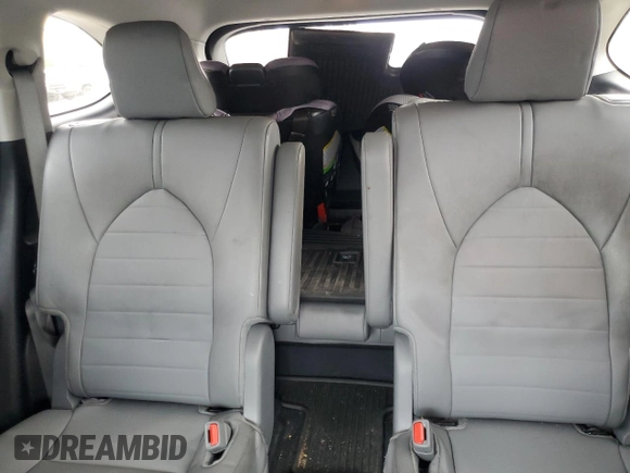 2024 Toyota Highlander LE with VIN 5TDKDRBH4RS542507, listed as a Copart auction lot 53318265 with 19,014 mi miles and Salvage title. Bid and sale history available at DreamBid. Image 10.