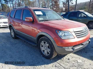 2009 Kia Borrego LX with VIN KNDJJ741295024393, listed as a IAAI auction lot 41368035 with 226,220 mi miles. Bid and sale history available at carsss.com. Image 1.
