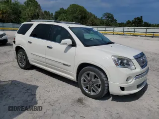2011 GMC Acadia Denali z VIN 1GKKRTED0BJ229064, wystawiony jako Copart lot #55433325 z przebiegiem 91 838 mil mil oraz Szkody całkowita. Historia ofert i sprzedaży dostępna na DreamBid. Obrazek 4.