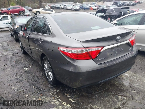 2017 Toyota Camry XLE with VIN 4T1BF1FKXHU454147, listed as a IAAI auction lot 41846039 with 105,471 mi miles. Bid and sale history available at carsss.com. Image 3.