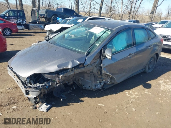 2014 Ford Focus SE with VIN 1FADP3F28EL388713, listed as a IAAI auction lot 41667908 with 125,294 mi miles. Bid and sale history available at carsss.com. Image 18.